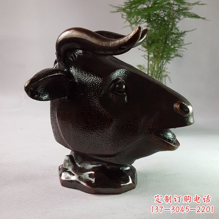 南京铸铜牛的雕塑,尽显您的牛年风采