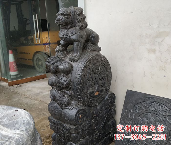 南京狮子抱鼓石雕刻门墩