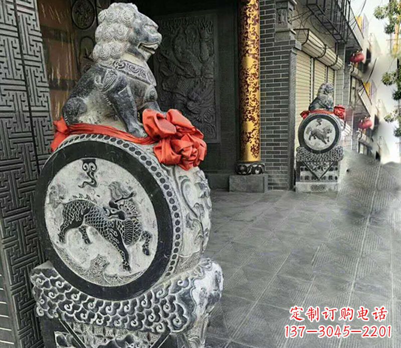 南京狮子抱鼓石门墩雕塑,体现古典风格