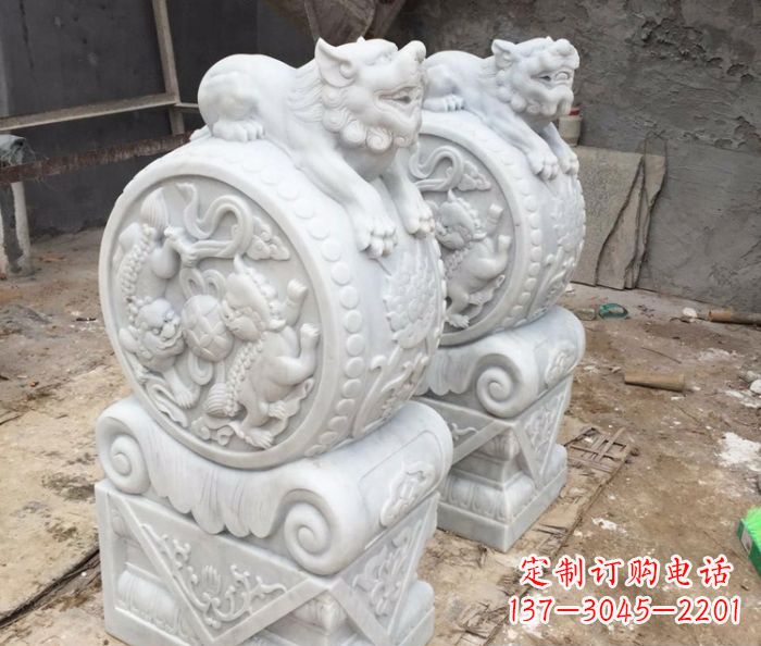 南京中领雕塑领先制作狮子抱鼓石门墩