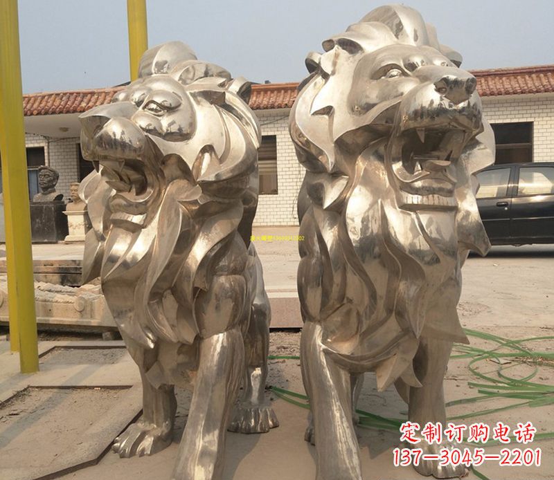 南京象征力量与智慧的狮子雕塑