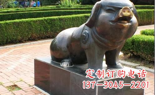南京古典中国十二生肖猪铜雕塑
