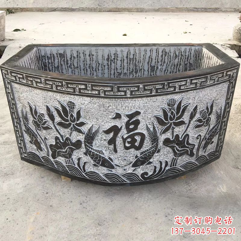 南京欣赏自然美景,石槽养鱼缸静谧雕塑