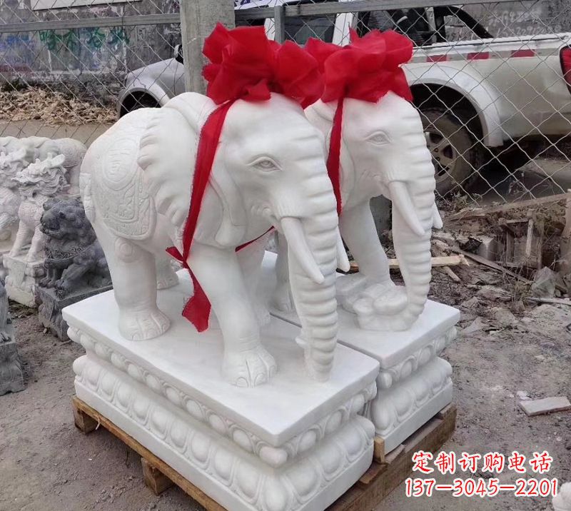 南京元宝驾驭的大象雕塑艺术