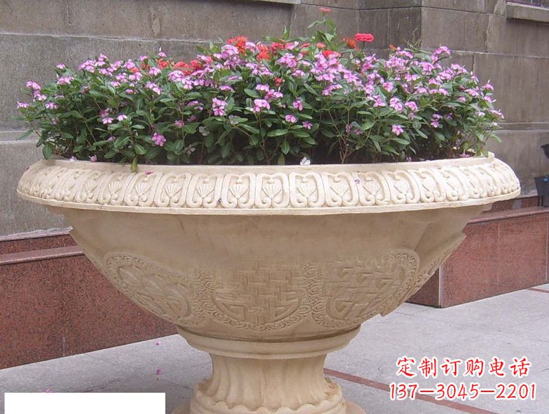 南京石雕花盆公园景观雕塑