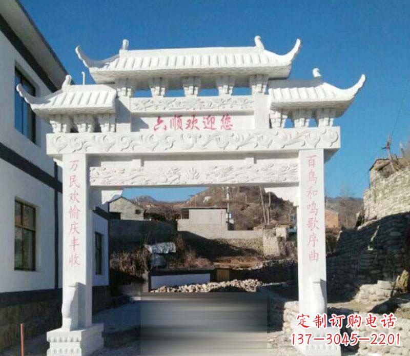 南京牌坊雕塑:为景观增添独特灵气