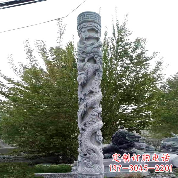 南京华贵典雅的石雕盘龙柱雕塑