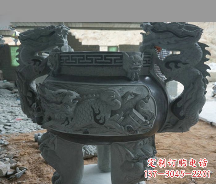 南京寺庙景观青石龙头香炉石雕
