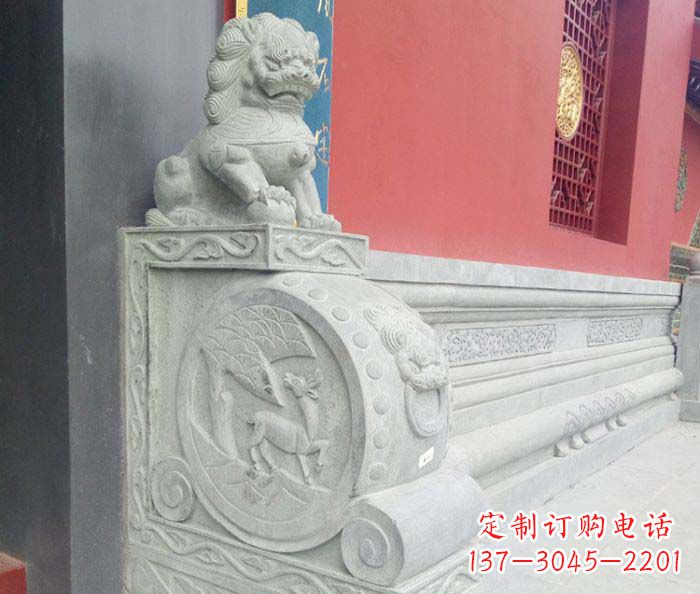南京寺庙景观狮子石门墩抱鼓石