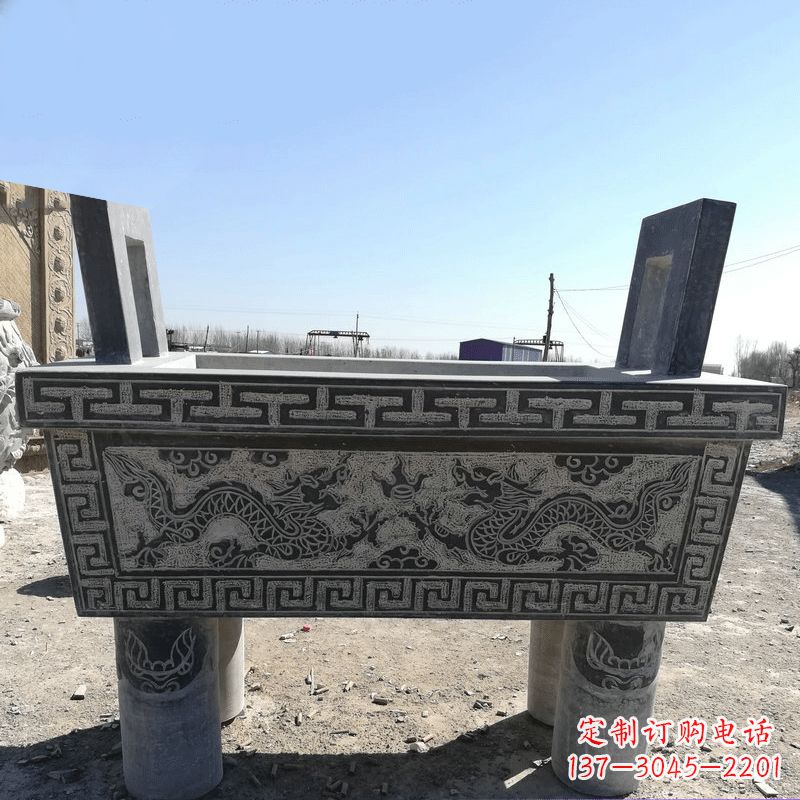 南京寺庙墓地祭祀四足方鼎，青石仿古石雕香炉