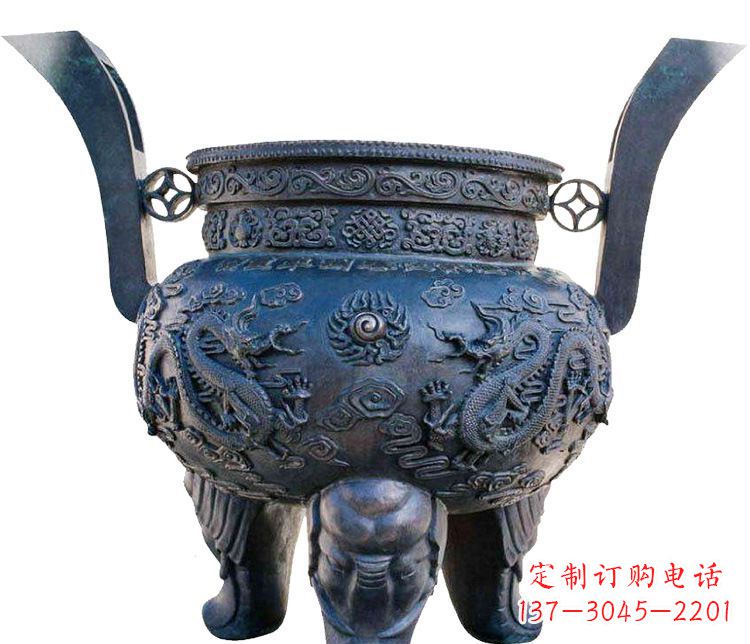 南京寺庙圆形三足鼎铜雕香炉