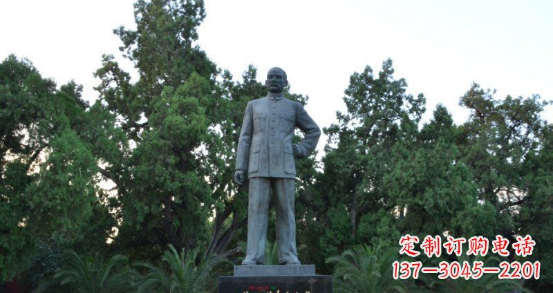 南京孙近代名人铜雕_1