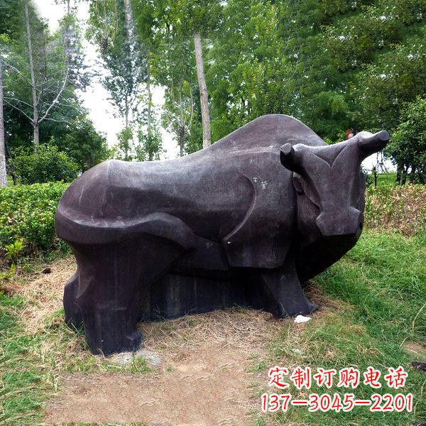南京铜雕抽象牛-公园草坪水牛雕塑