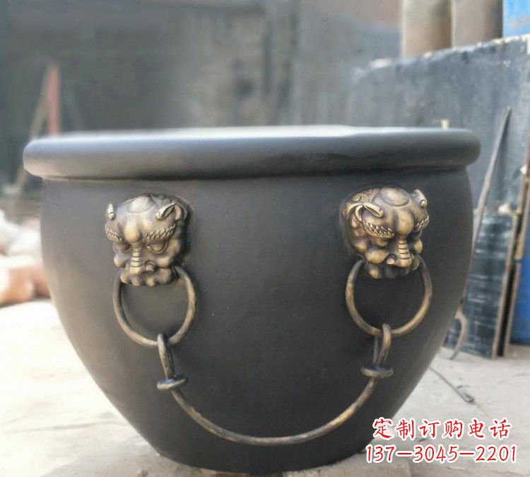 南京铜雕故宫水缸