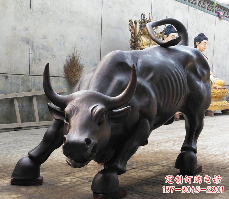 南京铜雕广场华尔街动物牛 (2)