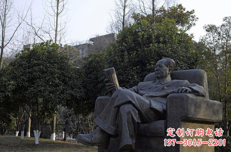 南京铜雕毛泽东伟人雕塑