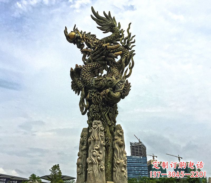 南京铜雕盘龙柱