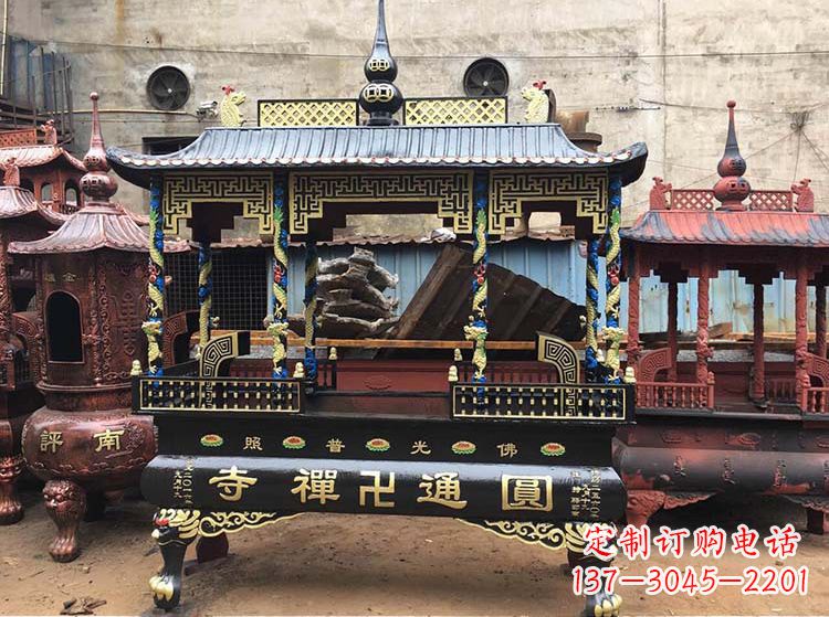 南京铜雕像铁香炉