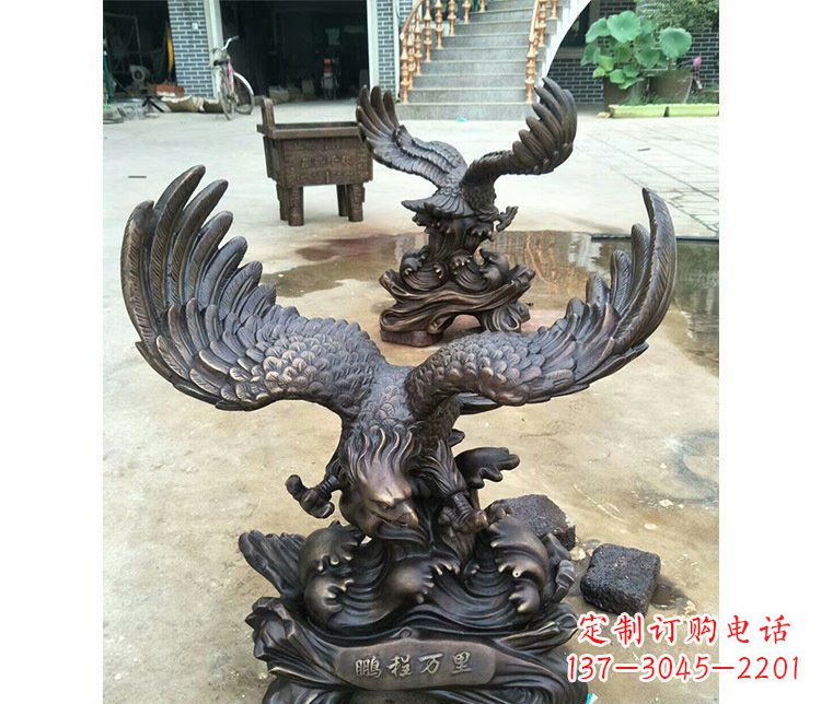 南京铜雕园林飞鹰动物雕塑