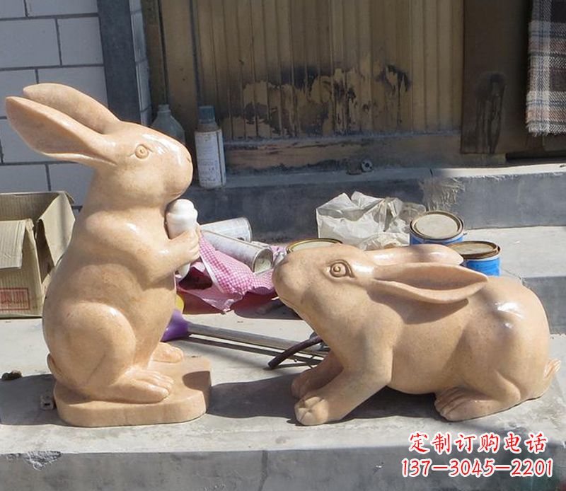 南京兔子石雕公园动物摆件