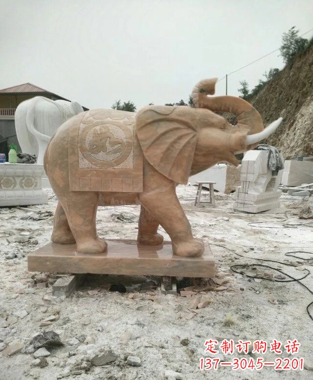 南京晚霞红吉祥如意大象雕塑