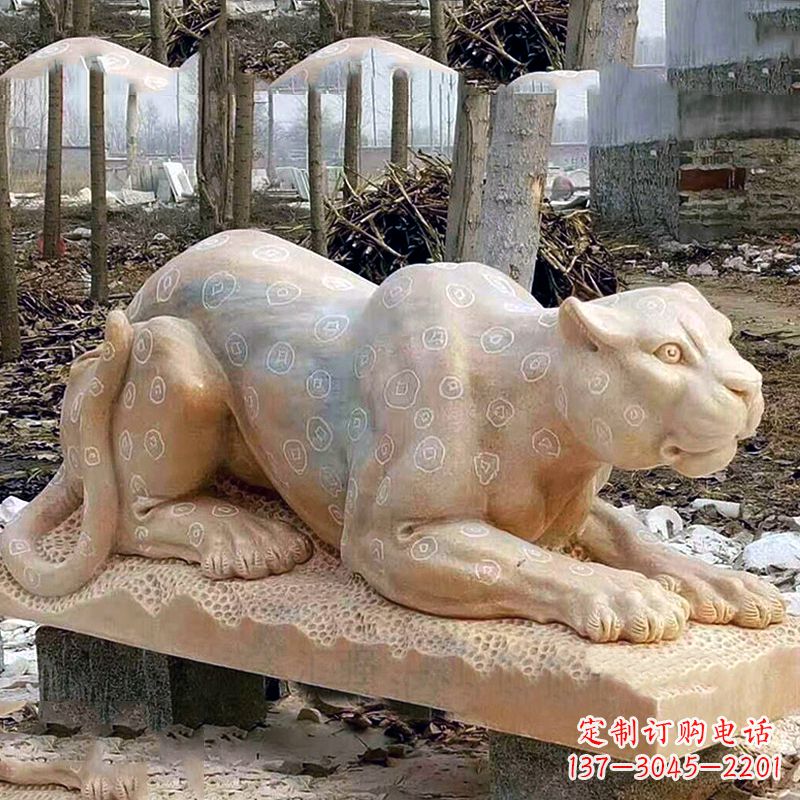 南京晚霞红金钱豹石雕-公园园林草坪动物雕塑