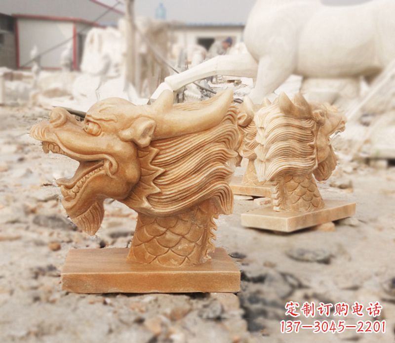 南京晚霞红喷水龙头雕塑