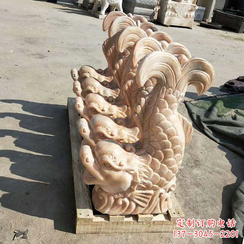 南京晚霞红喷水鱼石雕-园林水景喷泉动物雕塑摆件