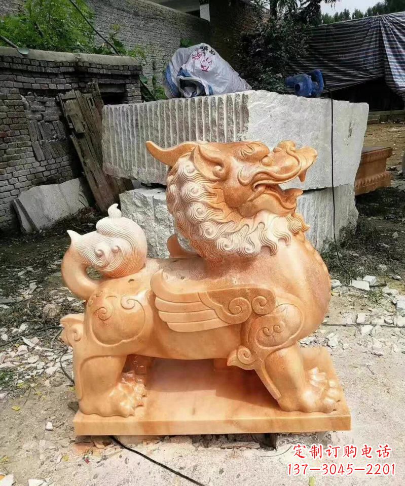南京晚霞红貔貅雕塑1