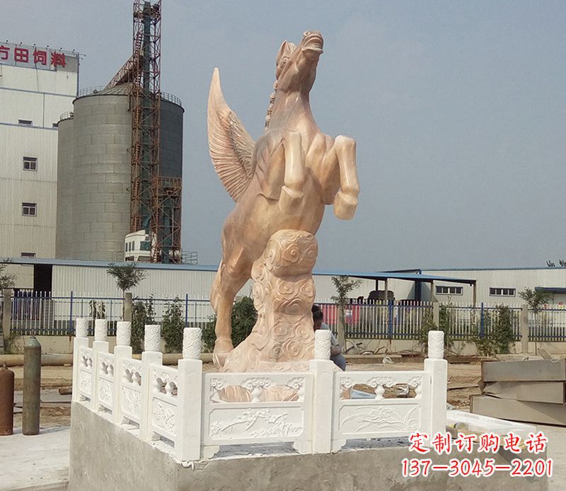 南京晚霞红祥云飞马企业景观石雕