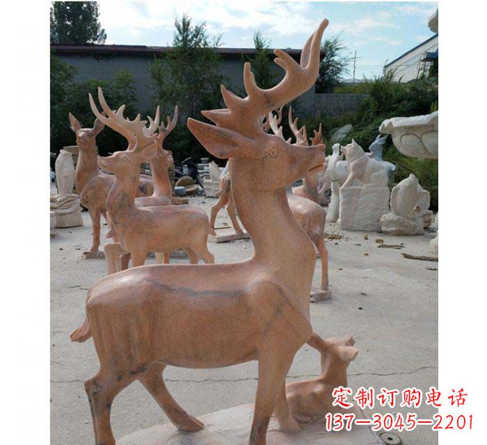 南京晚霞红驯鹿动物公园石雕