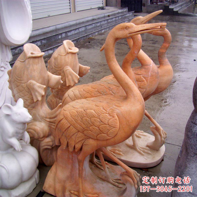 南京晚霞红园林仙鹤石雕