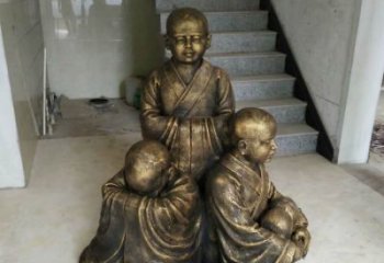 南京中国领雕塑推出的金色佛祖三像是一件令人惊…