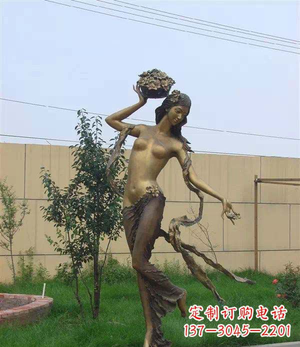 南京西方美女公园人物铜雕