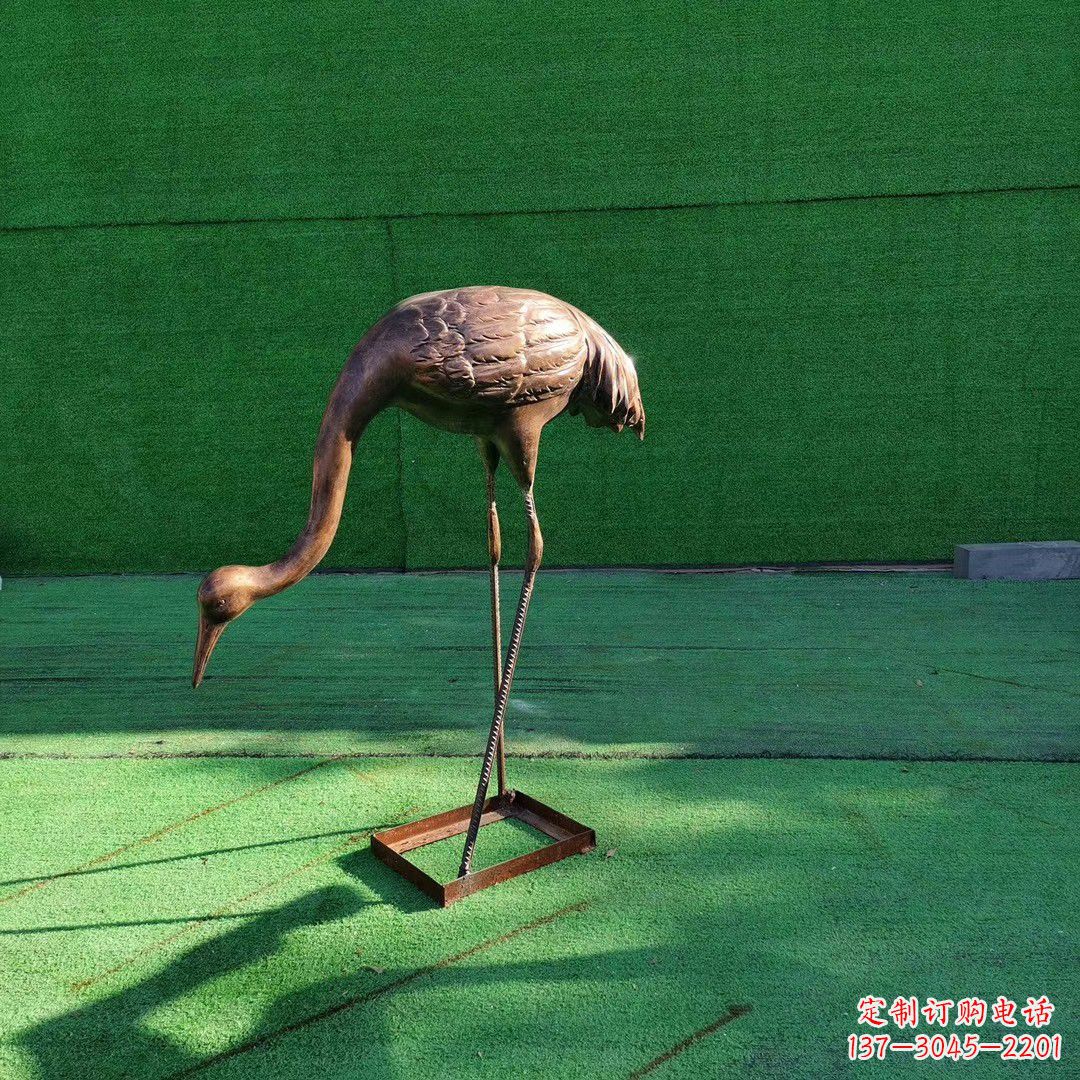 南京仙鹤拉鼓铜雕塑