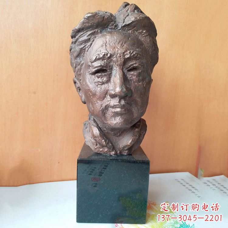 南京现代画家徐悲鸿先生头像雕塑