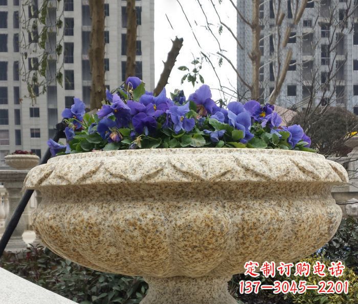 南京小区景观大理石花盆石雕