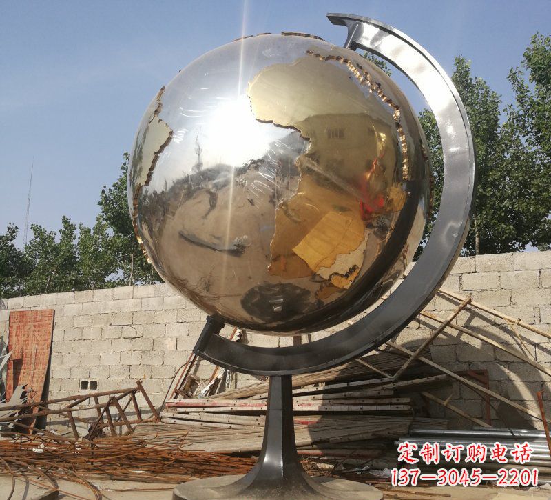 南京校园地球仪雕塑