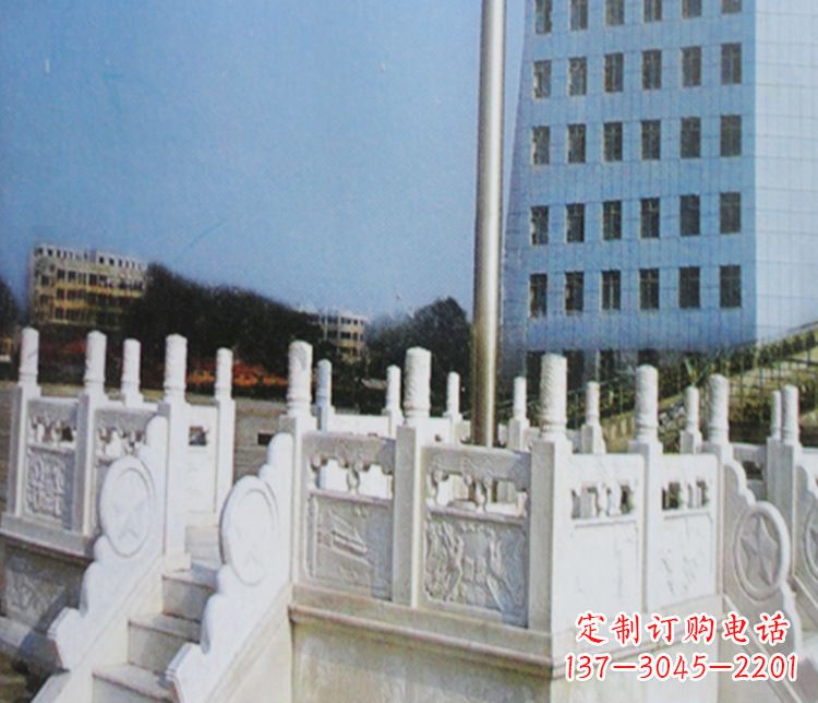 南京校园汉白玉升旗台景观石雕