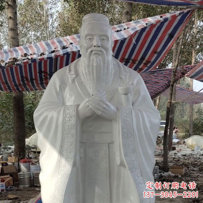 南京校园孔子雕像