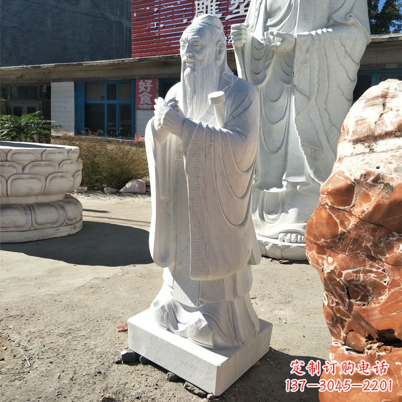 南京校园孔子像雕塑