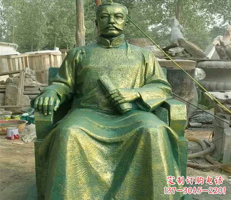 南京校园名人李大钊铜雕