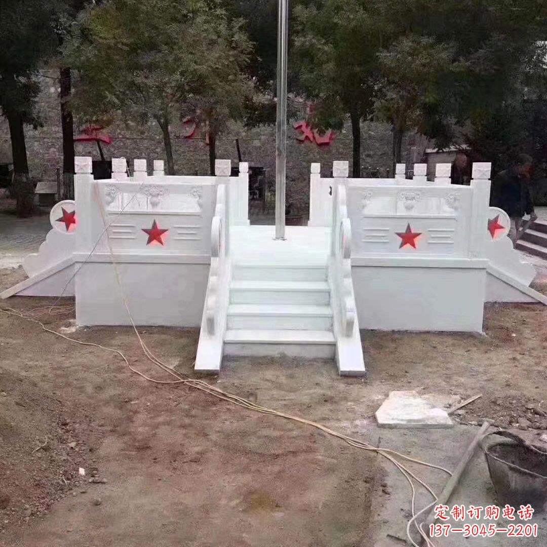 南京学校校园升国旗台