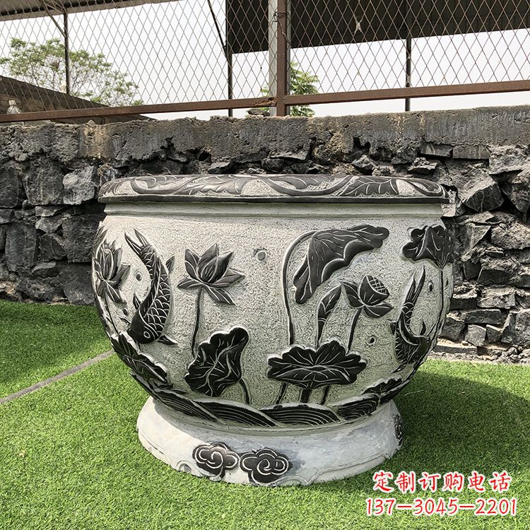 南京鱼纹水缸石雕