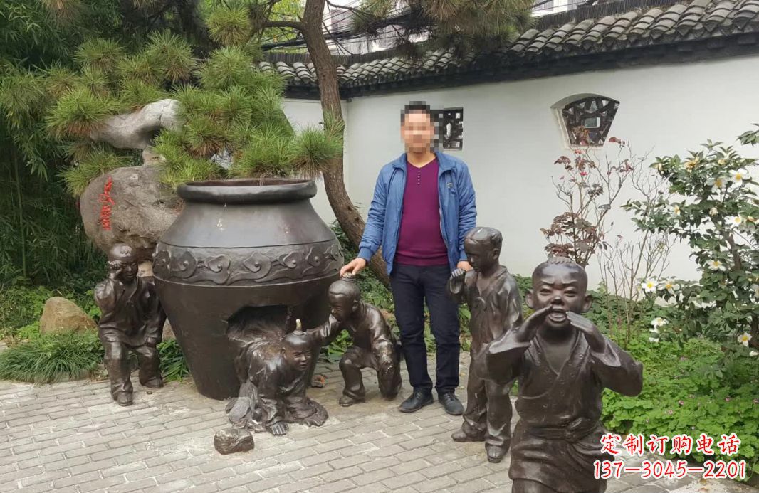 南京园林司马光砸缸铜雕
