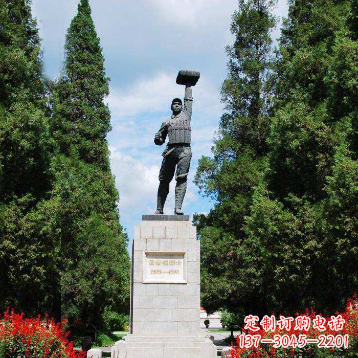 南京战斗英雄董存瑞雕塑-景区园林英雄人物景观雕塑