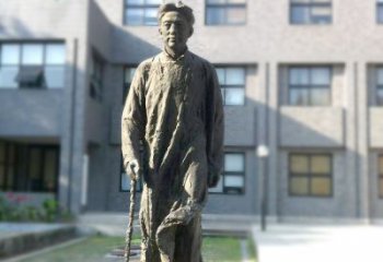 南京校园名人徐悲鸿雕塑