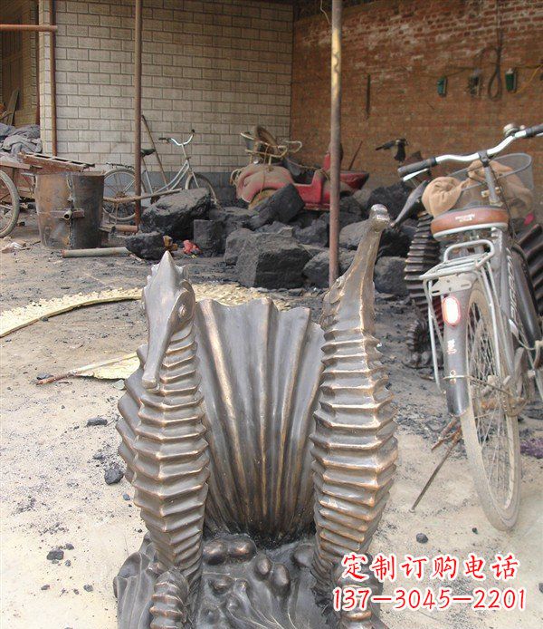 南京铸铜海马小区动物铜雕