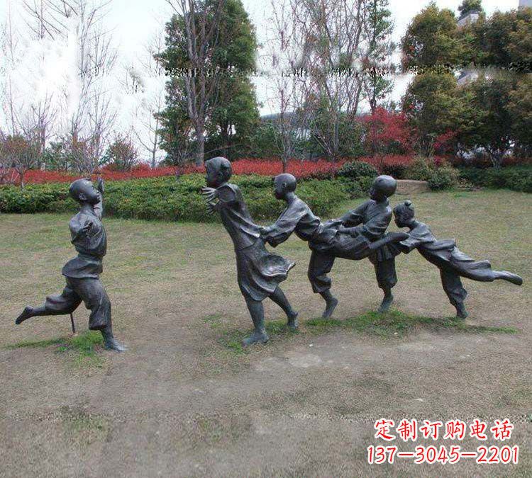 南京铸铜老鹰捉小鸡儿童雕塑