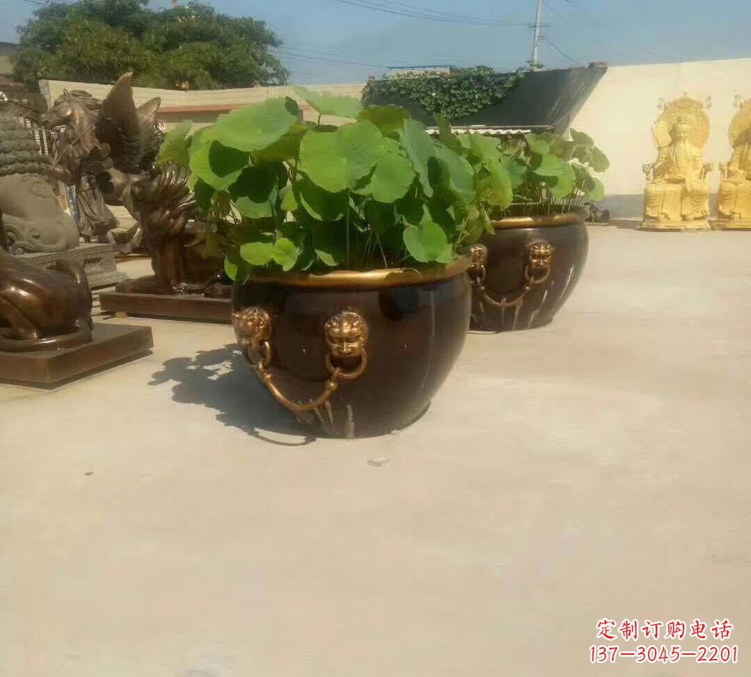 南京铸铜狮子头水缸雕塑
